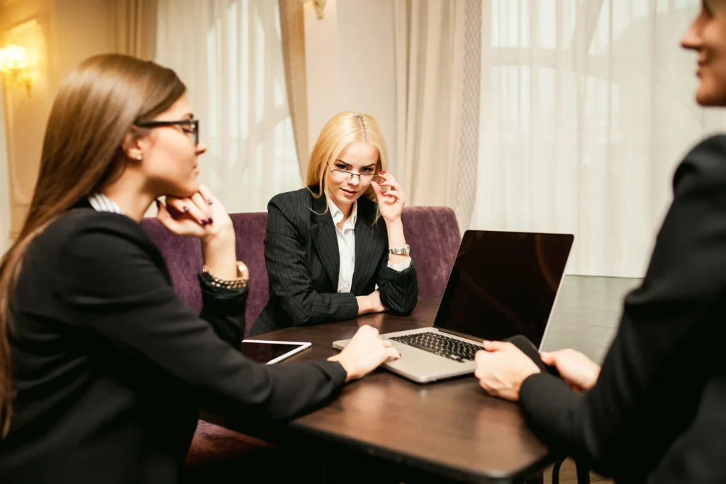lawyer in Melbourne using mobile app for client consultation and case management app development for law firms