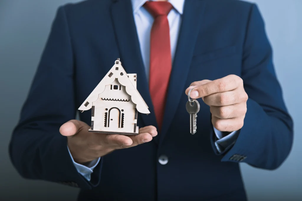 real estate agent in Adelaide showing property to clients PPC advertising for real estate