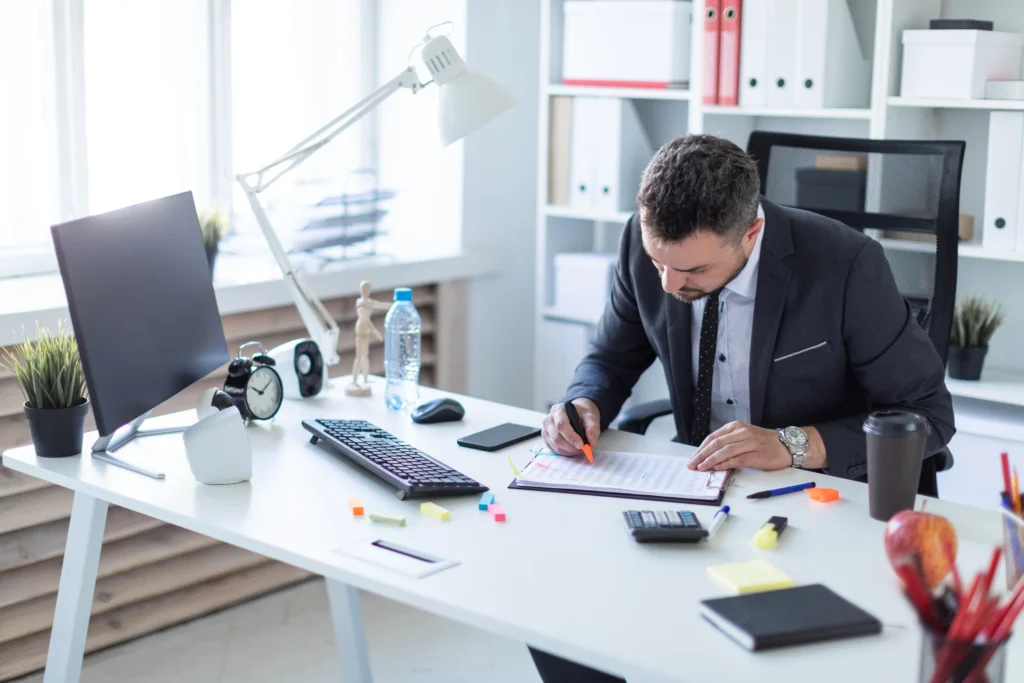 Custom mobile app development for Hobart accounting firms to manage invoices, appointments and client communication