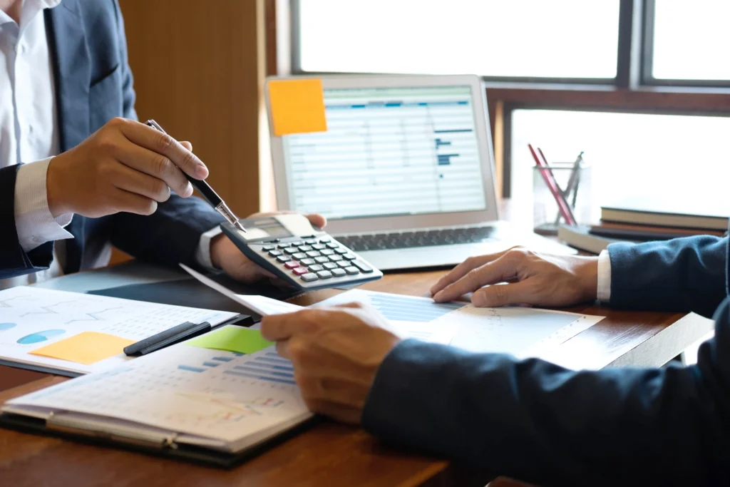 accountant in Brisbane using mobile app for client invoices tax records and appointment management app development for accounting firms